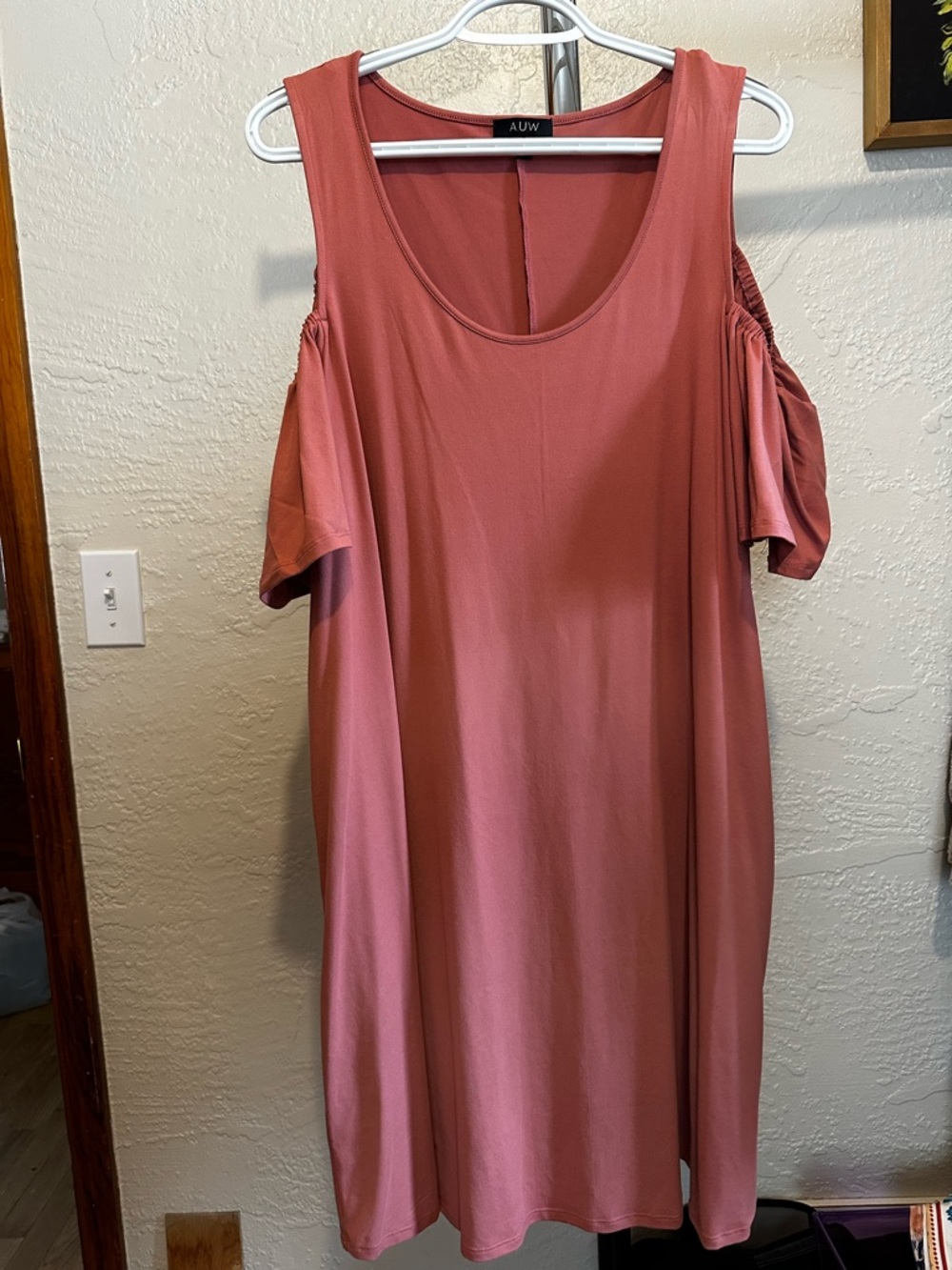 AUW Pink Cold Shoulder Shift Dress